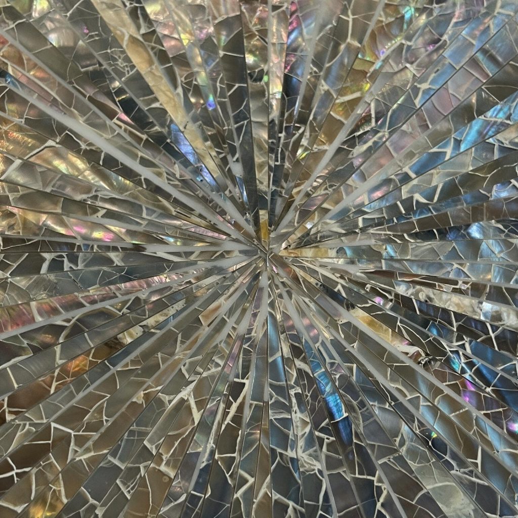 Clam Sunburst Silver